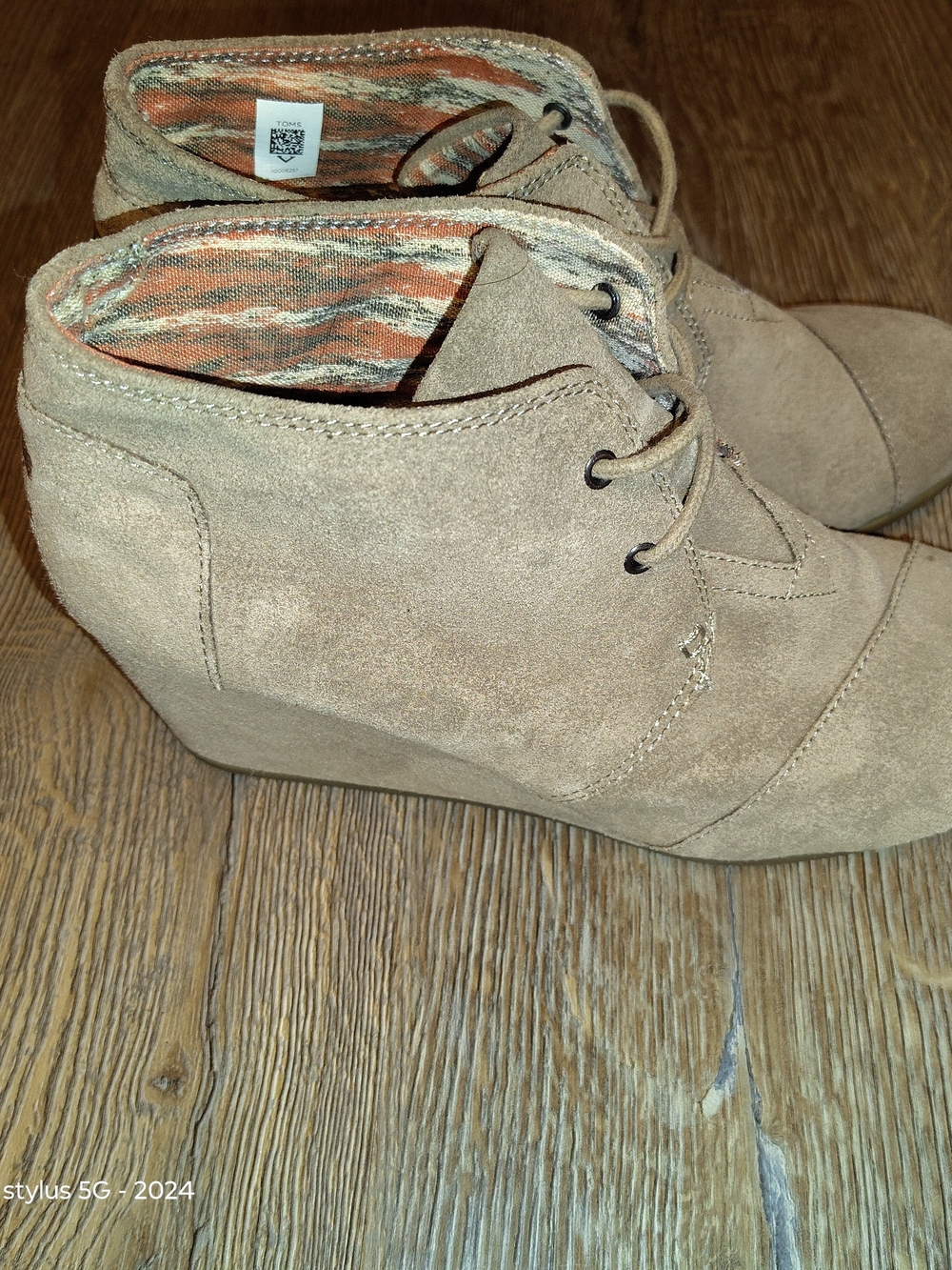 TOMS Beige Suede Wedge Ankle Bootie Lace-Up Round Toe Women's US 10 EU 42